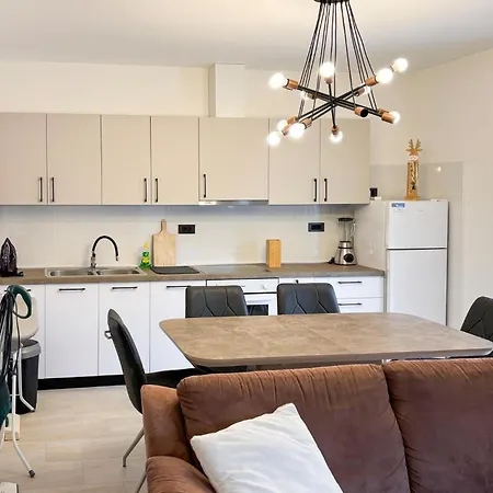 Apartman In With Wifi Bribir